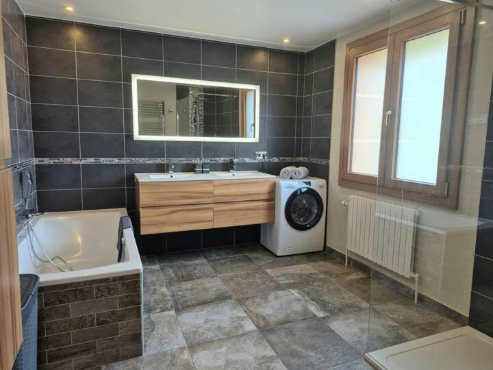 Chalet Avec Jacuzzi, Billard, Jardin Clos, Proche Paradiski La Plagne Zewnętrze zdjęcie